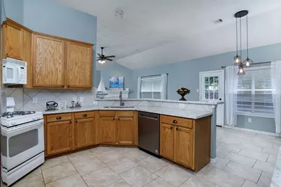 28610 Hidden Cove Drive, Magnolia, TX 77354 - Photo 10