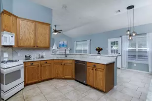 28610 Hidden Cove Dr, Magnolia, TX 77354 - Photo 10