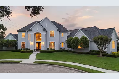 2007 Shepherds Place, Sugar Land, TX 77479 - Photo 2