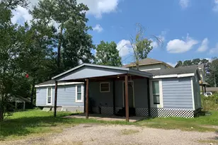26846 Coach Light Ln, New Caney, TX 77357 - Photo 2