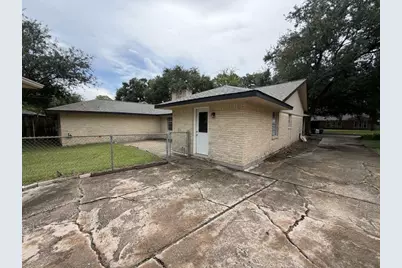 5850 Paisley Street, Houston, TX 77096 - Photo 24