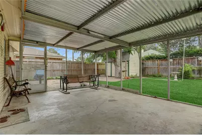 1810 Locksford Street, Houston, TX 77008 - Photo 14
