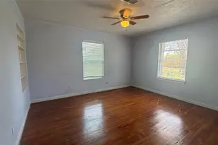 209 Lakewood Dr, Baytown, TX 77520 - Photo 8