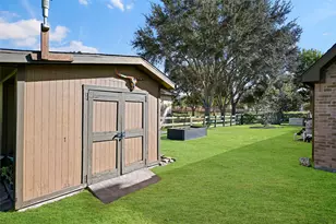 5327 W Farm Way, Fulshear, TX 77441 - Photo 32