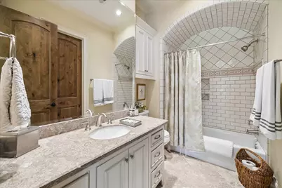 107 Willowend Drive, Hunters Creek Village, TX 77024 - Photo 36