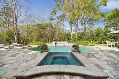 107 Willowend Drive, Hunters Creek Village, TX 77024 - Photo 12