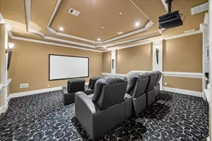 107 Willowend Dr, Hunters Creek Village, TX 77024 - Photo 24