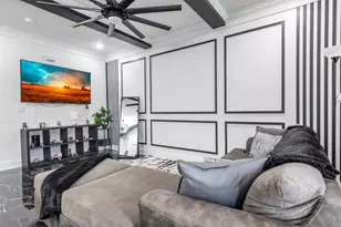 4013 Falls St, Houston, TX 77026 - Photo 2