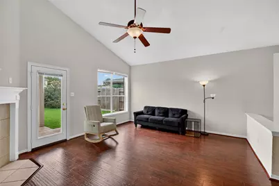 11407 Morning Brook Drive, Pearland, TX 77584 - Photo 2