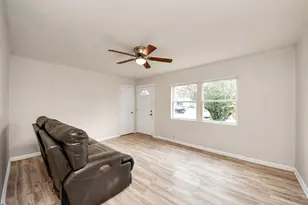 10506 Sierra Dr, Houston, TX 77051 - Photo 12