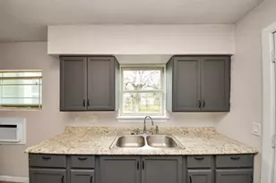 10506 Sierra Dr, Houston, TX 77051 - Photo 22