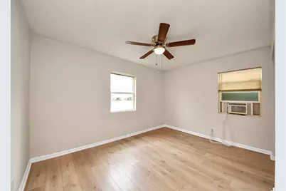 10506 Sierra Drive, Houston, TX 77051 - Photo 24