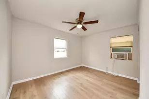 10506 Sierra Dr, Houston, TX 77051 - Photo 24