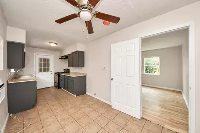 10506 Sierra Drive, Houston, TX 77051 - Photo 16