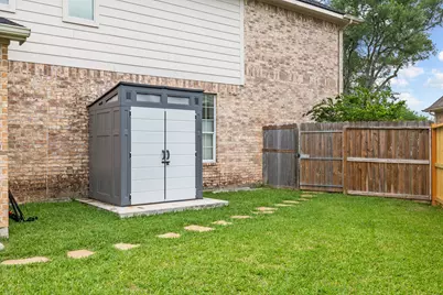 2306 Bell Creek Court, Pearland, TX 77584 - Photo 46
