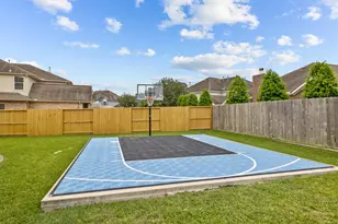 2306 Bell Creek Ct, Pearland, TX 77584 - Photo 4