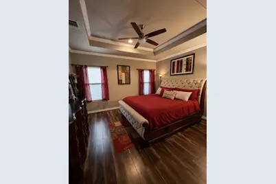 8150 Sharondale Drive, Houston, TX 77033 - Photo 2