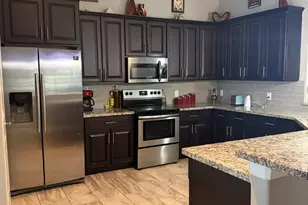 8150 Sharondale Dr, Houston, TX 77033 - Photo 2