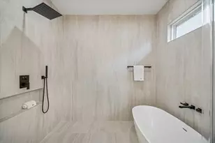 6634 Sylvan St, Houston, TX 77023 - Photo 20