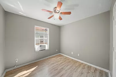 1704 Pannell Street, Houston, TX 77020 - Photo 6