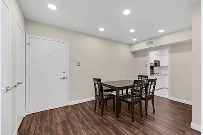 2601 Bellefontaine Street #B318, Houston, TX 77025 - Photo 2