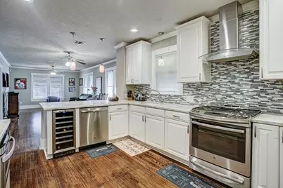801 Le Green Street, Houston, TX 77008 - Photo 4