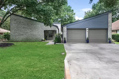 28831 Diamondhead S, Conroe, TX 77356 - Photo 1