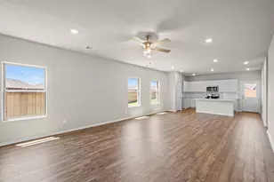 2903 Copper Fls Dr, Rosharon, TX 77583 - Photo 8