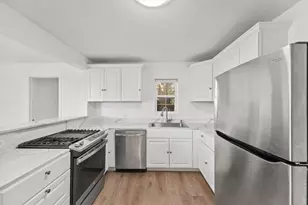 2614 59th St, Galveston, TX 77551 - Photo 2
