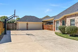 901 High Ridge Cir, Friendswood, TX 77546 - Photo 26
