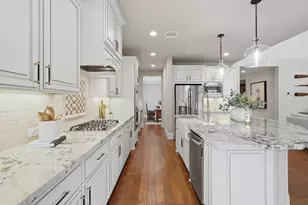 6 Birch Canoe Dr, The Woodlands, TX 77375 - Photo 16