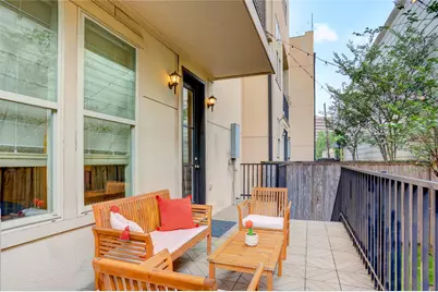 1348 W 25th Street, Houston, TX 77008 - Photo 4