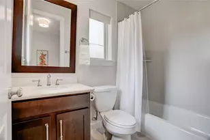 1348 W 25th St, Houston, TX 77008 - Photo 28
