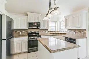 2906 31st Ave N, Texas City, TX 77590 - Photo 16