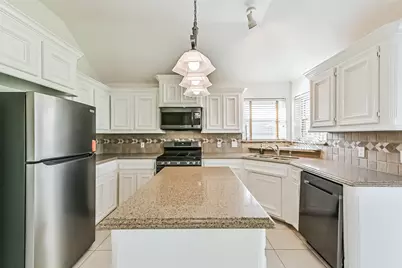 2906 31st Avenue N, Texas City, TX 77590 - Photo 12