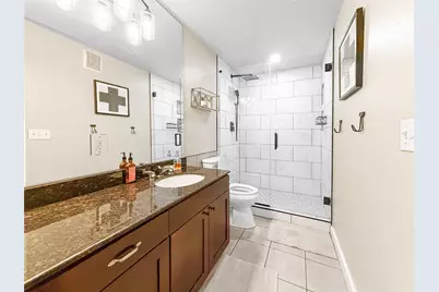 2216 Chenevert Street #4, Houston, TX 77003 - Photo 16