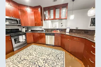 2216 Chenevert Street #4, Houston, TX 77003 - Photo 8