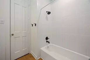 1425 Nantucket Dr, Houston, TX 77057 - Photo 34