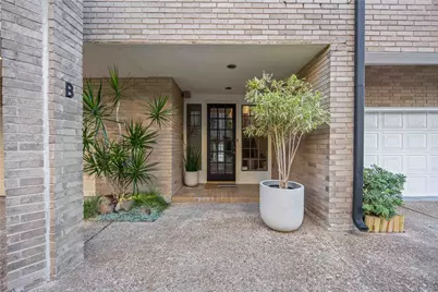 1425 Nantucket Drive #B, Houston, TX 77057 - Photo 4