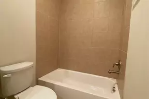 9510 Cedarpost Square St, Houston, TX 77055 - Photo 26