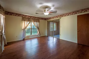 1213 Lakeland Loop, Hilltop Lakes, TX 77871 - Photo 14