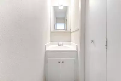 5107 Queensloch, Houston, TX 77096 - Photo 18
