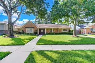 5107 Queensloch, Houston, TX 77096 - Photo 1