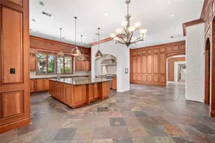 1802 Forest Gate Cir, Sugar Land, TX 77479 - Photo 16