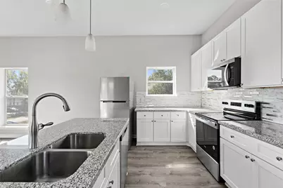 8203 Tower St #B, Houston, TX 77088 - Photo 8