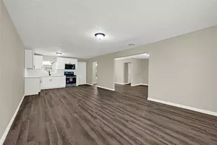 8771 Josie St, Houston, TX 77029 - Photo 10