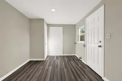 8771 Josie Street, Houston, TX 77029 - Photo 6