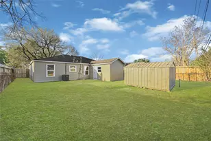 8771 Josie St, Houston, TX 77029 - Photo 18