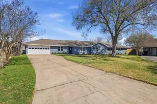 4414 Lemac Dr, Houston, TX 77096 - Photo 2