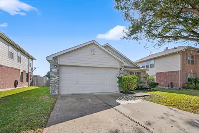 1319 Emilee Court, Rosenberg, TX 77471 - Photo 2